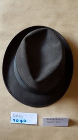 Men's black hat