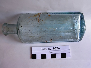 Bottle, glass, Australian Glass Manufacturers, c. 1916-1923