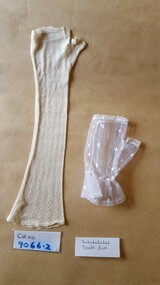 Fingerless gloves