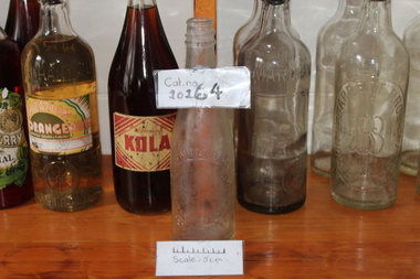 Glass Bottle (Dirty)