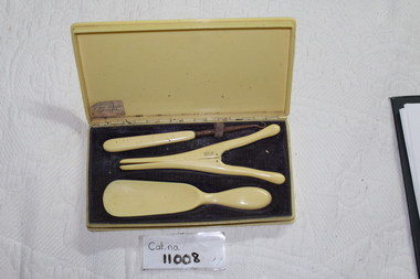Tool - Case of Dressing Aids, Glove Stretcher, Button Hook, Shoe Horn