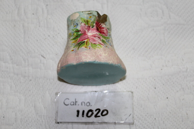 Souvenir - Sorrento Porcelain Vase