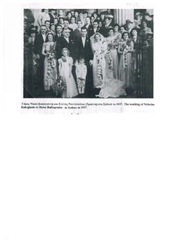 A large family group with the bride and groom.