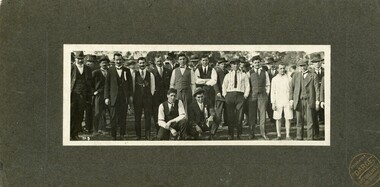Photograph, Ithacan picnic group, c 1910