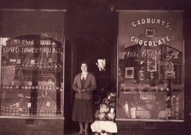 Photograph, Majestic Confectionary and Fruit Palace, South Yarra, c1930s