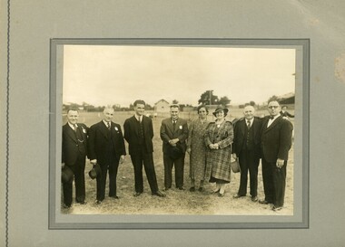 Photograph, Ithacan picnic group, c 1930s