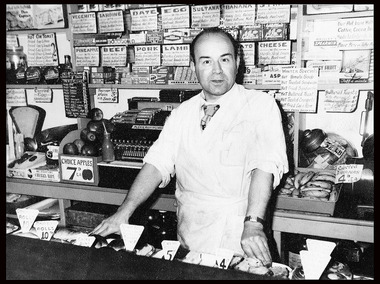 Photograph, Bill Florence's Sandwich Bar, c1940 - 1950s