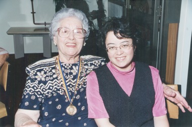 Photograph, Kalypso Sofianos & granddaughter Eva Mills, 4 June 1995