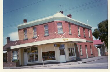 Photograph, Coutsouvelis milk bar, North Fitzroy, May 1970