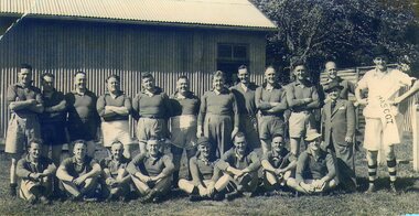 Photograph, Camperdown Football Team, c1940-41