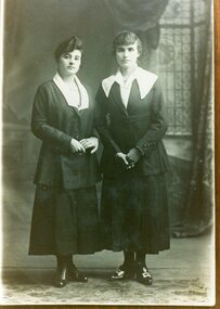 Photograph, Early Ithacan ladies in Melbourne, 1918