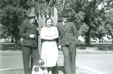 Photograph, John, Elpinike, Loula and Andrew Black