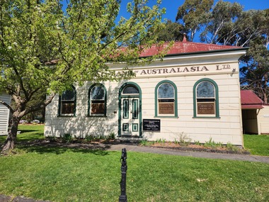 Building - National Bank, 1889