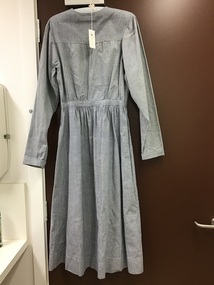Uniform - Trainee nurses uniform [ca.1924 to 1927], Trainee uniform.Apron.Collar.Cuffs.Belt.3rd year armband, Ca 1920s