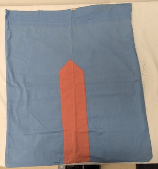 Front of Jade E Lade laundry bag