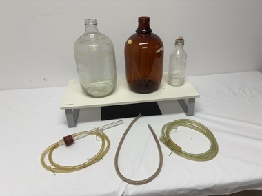 Wangensteen suction apparatus, 3 glass bottles and tubing