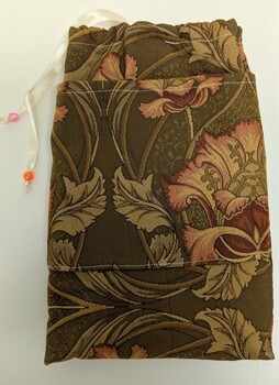 Front view of bag