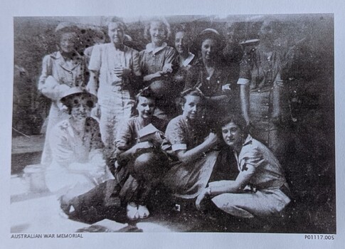 Gethla Forsyth and other nurses aboard the Empire Star, February 1942