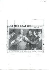 Newspaper clipping (copy): 'Reunion after escape', 1942