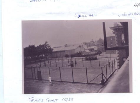 Tennis Court, Alfred Hospital, 1935, Gethla Forsyth