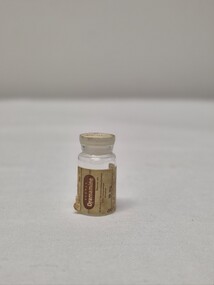 Front view of Dramamine vial