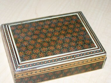 Persian jewelry box from Istfahan