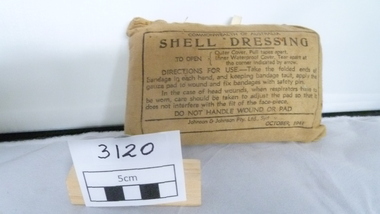 Equipment - Equipment, Army, Field Dressing, 1941
