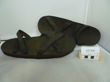 Footwear, Sandals