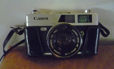 Canon Canonet QL 19 Camera