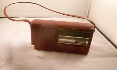 National Panasonic Transistor Radio in Brown leather case