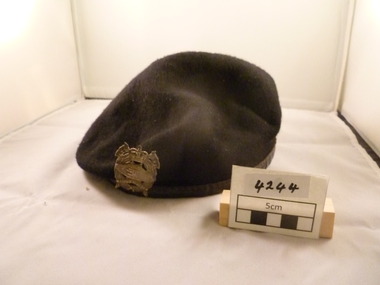 Headwear, Beret