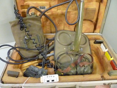 Equipment - Mine detecting set