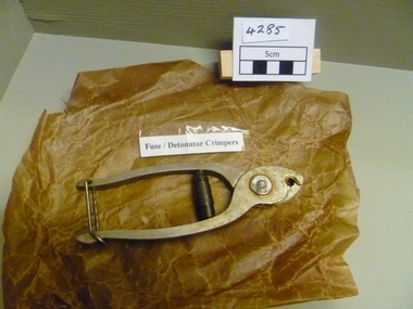 Functional Object, Crimper