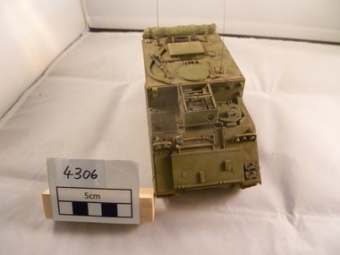 Model - Model, APC M577