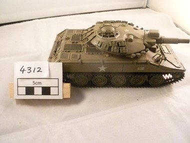 Model - Model, M551 Sheridan tank
