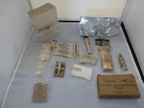 Contents of an Army Survival Kit