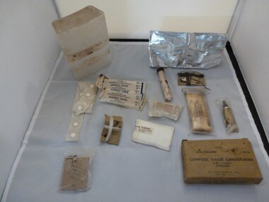 Contents of an Army Survival Kit