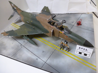 Model, C.2014