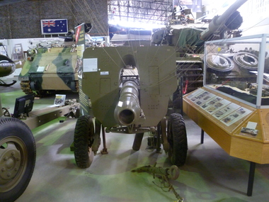 Weapon, L5 Pack Howitzer, 1960 approx