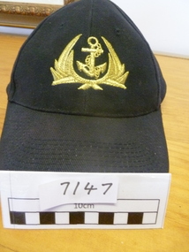 Headwear - Cap: insignia of South Vietnamese Navy