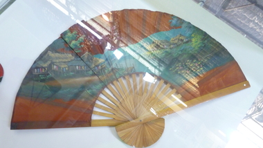 Souvenir, Handcrafted fan