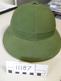 Headwear - pith helmet