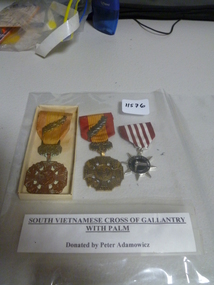 Medal, South Vietnamese Crosss of Gallantry With Palm