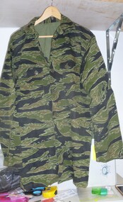 Uniform, Army: Camouflage Shirt