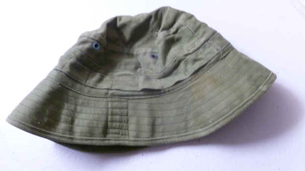 Bush hat, giggle hat