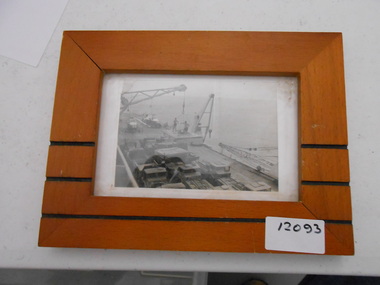 Photograph, Unloading Ship