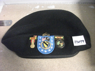 Headwear - Beret with US badges