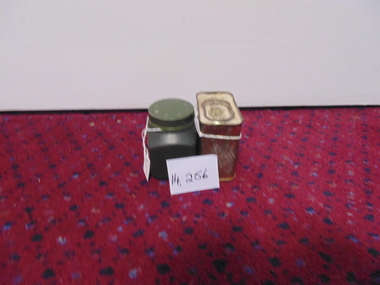 Equipment - Equipment, Army, Foot Powders