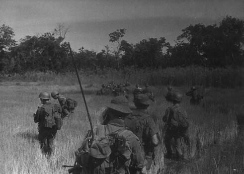 Diggers of 6 RAR/NZ (ANZAC) operating with units of the Army Of the Republic Of Vietnam (ARVN) during Operation Chung Chung 2. 