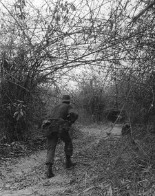 A photograph of Section strength TAOR patrol, Long Binh 'Operation Federal' 7 Platoon, C Company 4 RAR/NZ (ANZAC). 